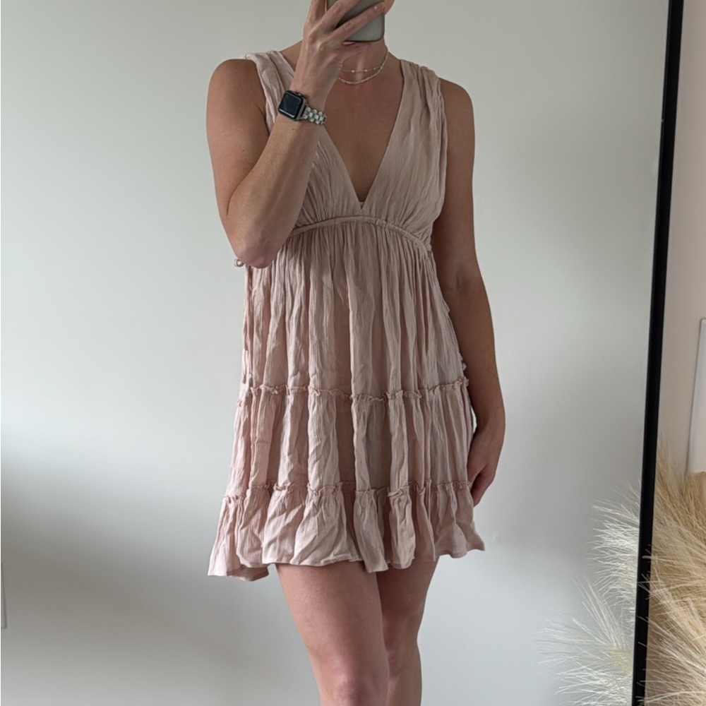 Elegant Blush Sleeveless Dress